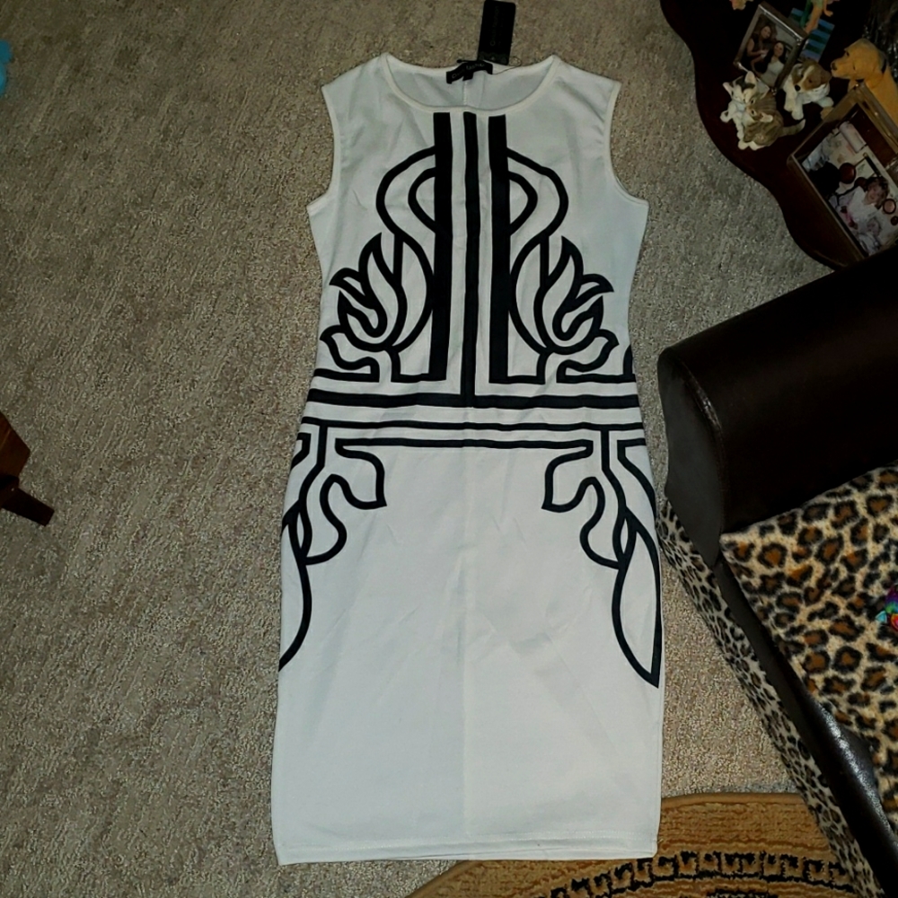 New w/tag white and black dress